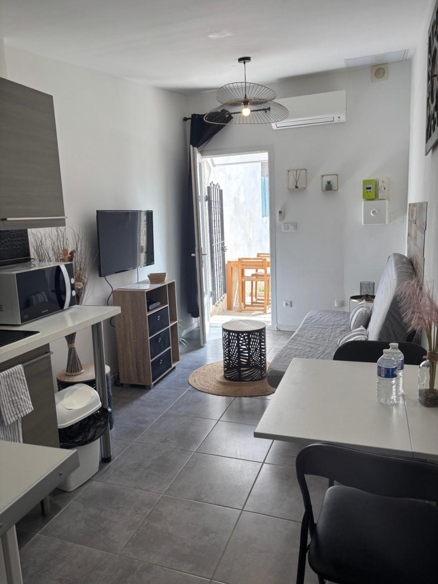 Studio Cosy Avec Jardin Proche Centre Et Plage Монпелие Екстериор снимка